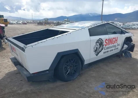 2024 Tesla Cybertruck Cyberbeast from USA, damaged, VIN 7G2CEHEE5RA031349